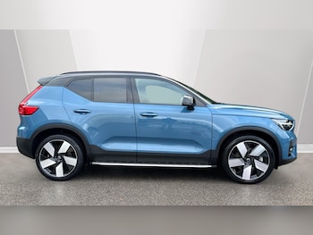 Used Volvo XC40 2023 for sale - 77340255: Photo