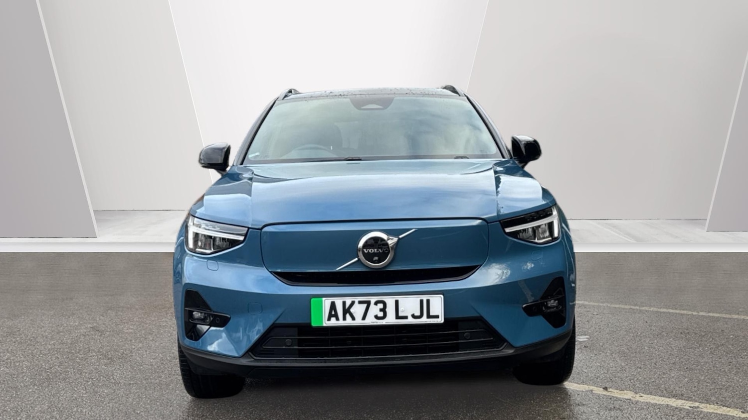 Used Volvo XC40 2023 for sale - 77340255: Photo 8