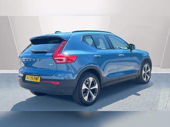 Used Volvo XC40 2025 for sale - 79239725: Photo