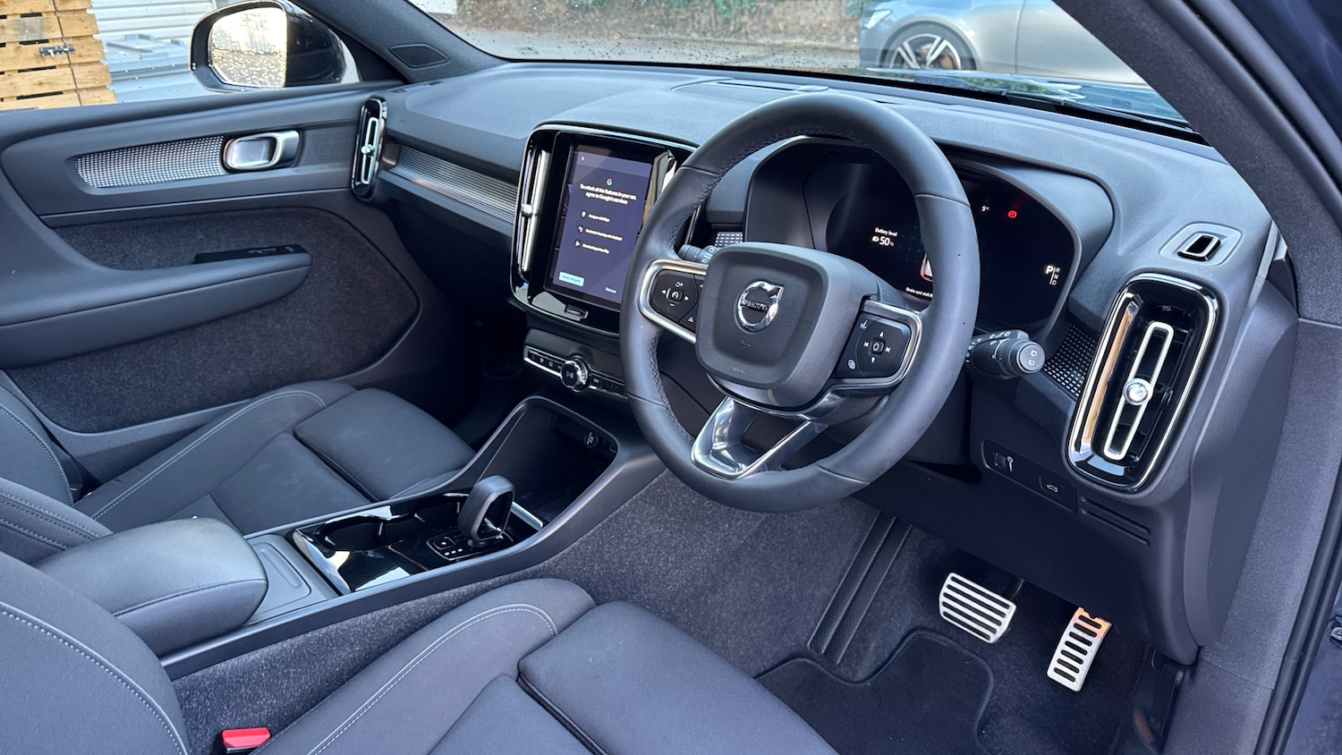 Used Volvo XC40 2021 for sale - 77116412: Photo 4