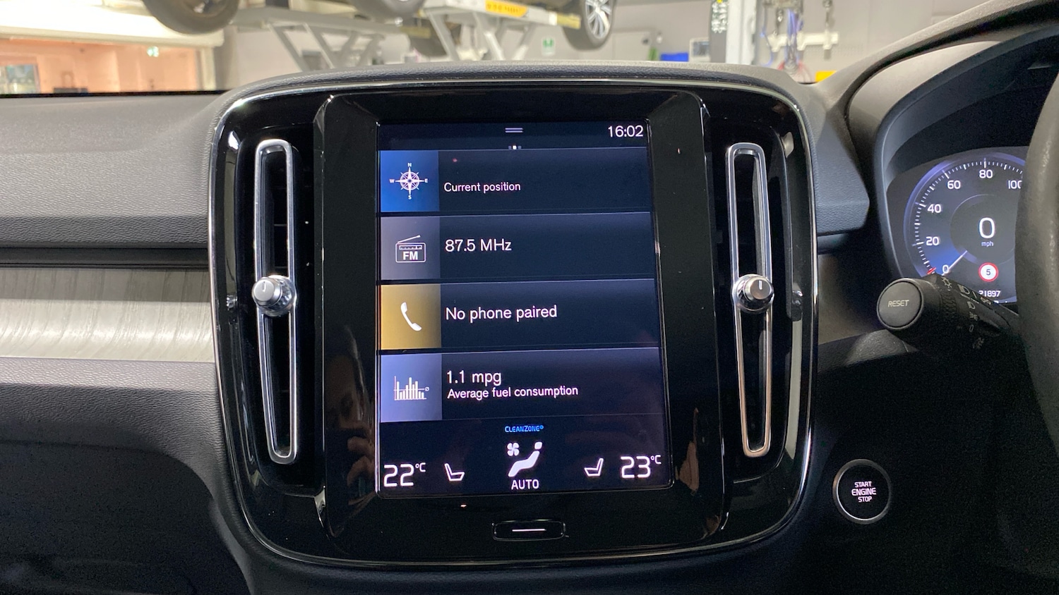 Used Volvo XC40 2021 for sale - 76545185: Photo 21