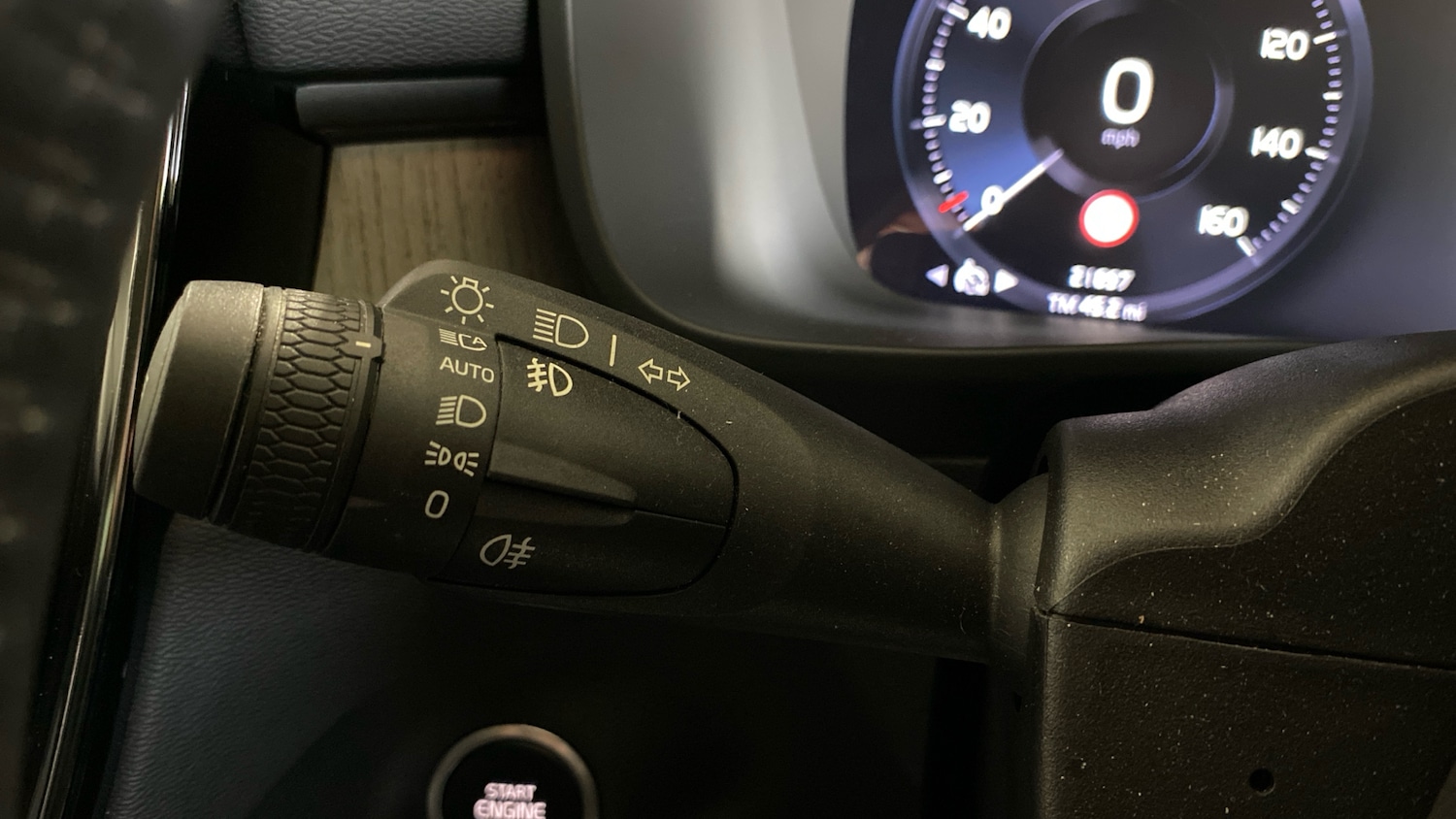 Used Volvo XC40 2021 for sale - 76545185: Photo 23