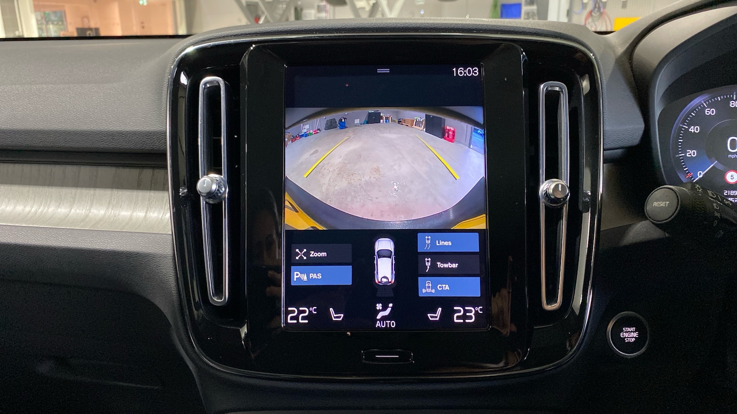 Used Volvo XC40 2021 for sale - 76545185: Photo 33