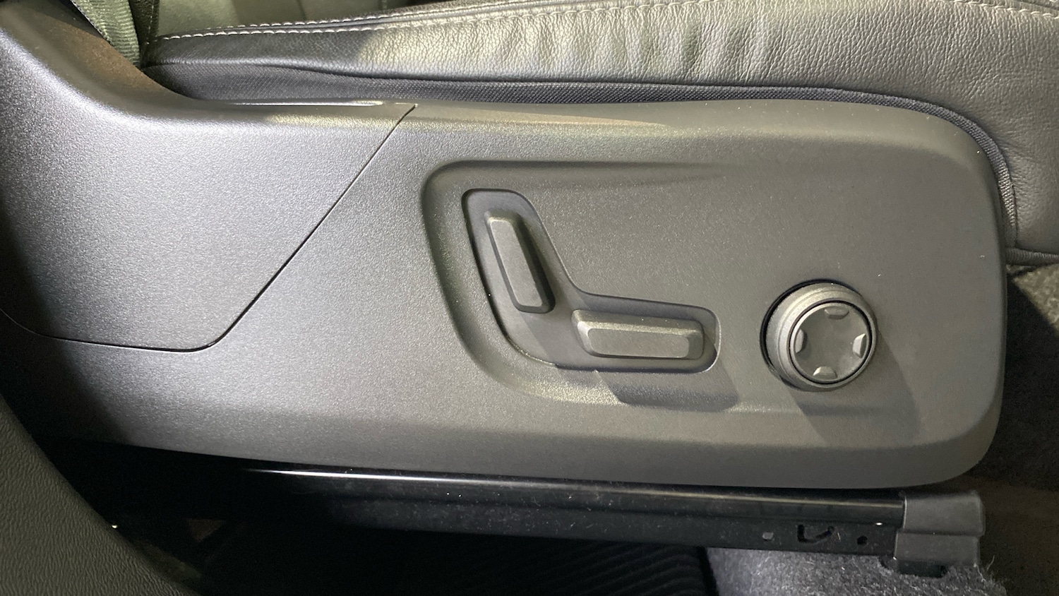 Used Volvo XC40 2021 for sale - 76545185: Photo 38