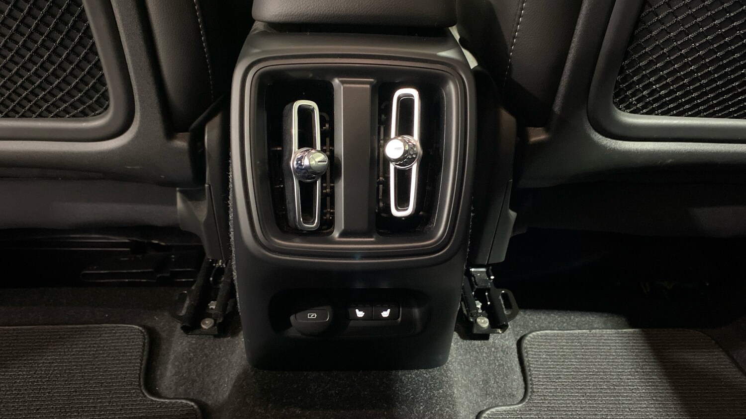 Used Volvo XC40 2021 for sale - 76545185: Photo 39