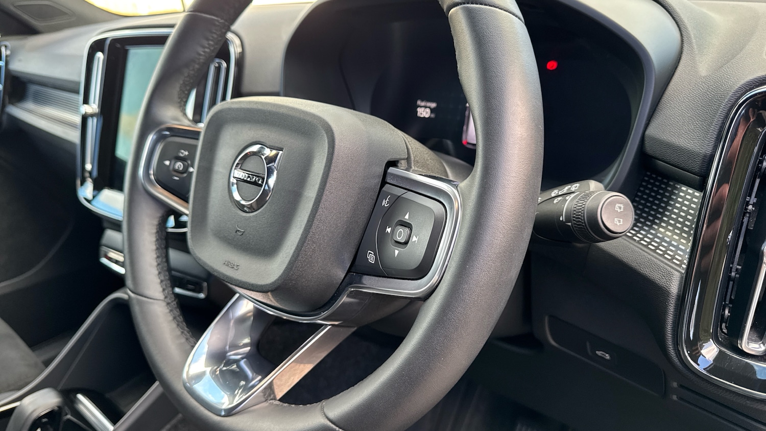 Used Volvo XC40 2024 for sale - 76719186: Photo 20