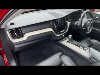 Used Volvo XC60 2018 for sale - 74996643: Photo