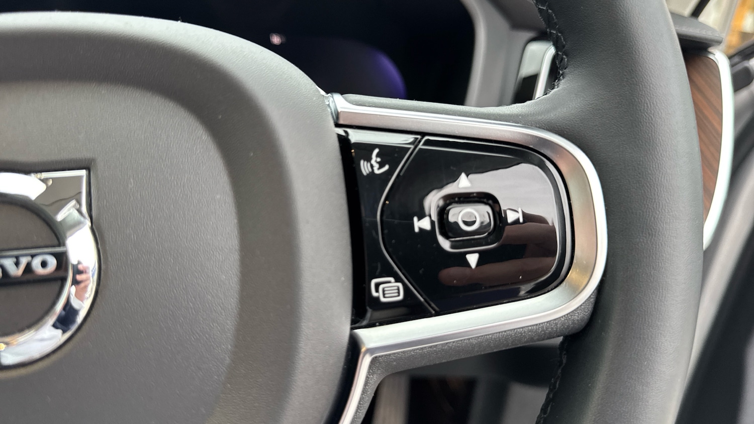 Used Volvo XC60 2023 for sale - 76494393: Photo 19