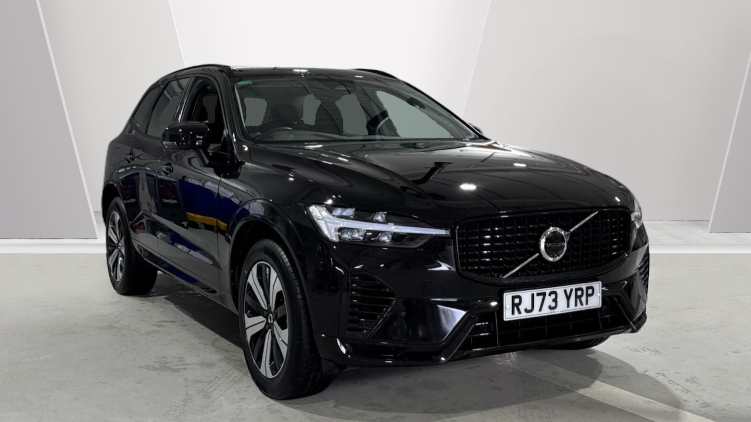 Used Volvo XC60 2023 for sale - 77003213: Photo 1