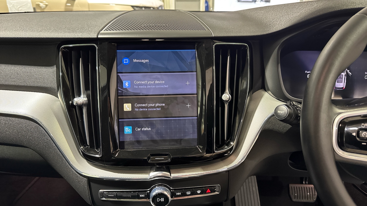 Used Volvo XC60 2023 for sale - 77003213: Photo 12