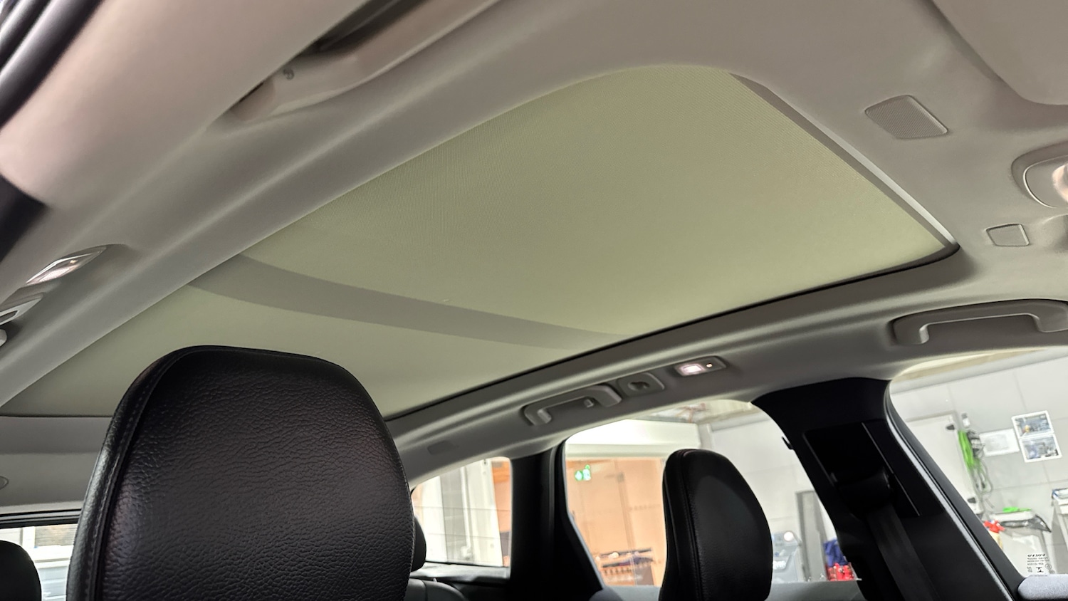 Used Volvo XC60 2023 for sale - 77003213: Photo 17