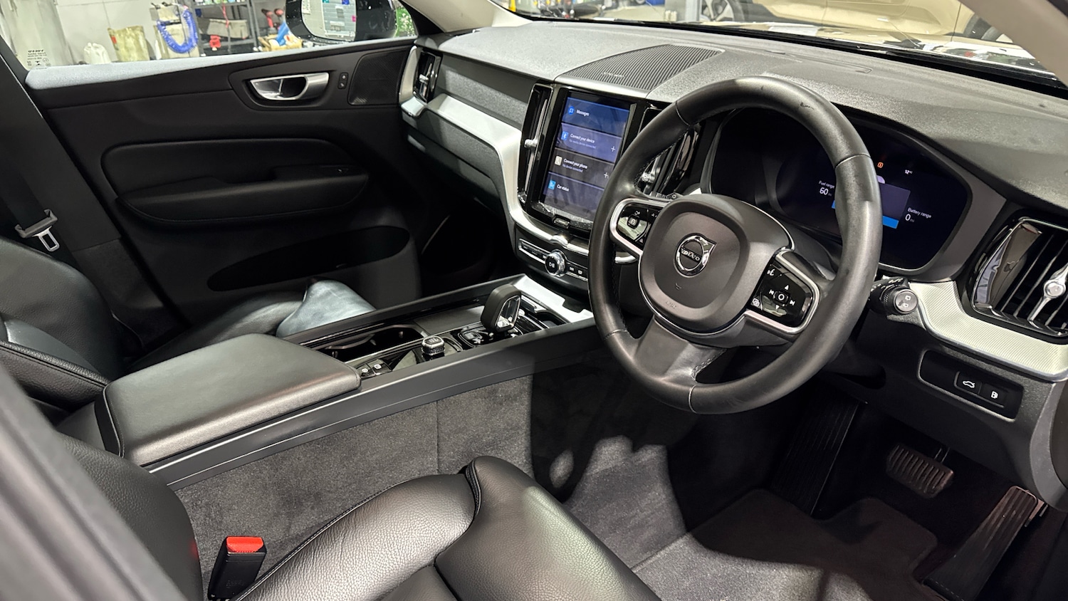 Used Volvo XC60 2023 for sale - 77003213: Photo 4