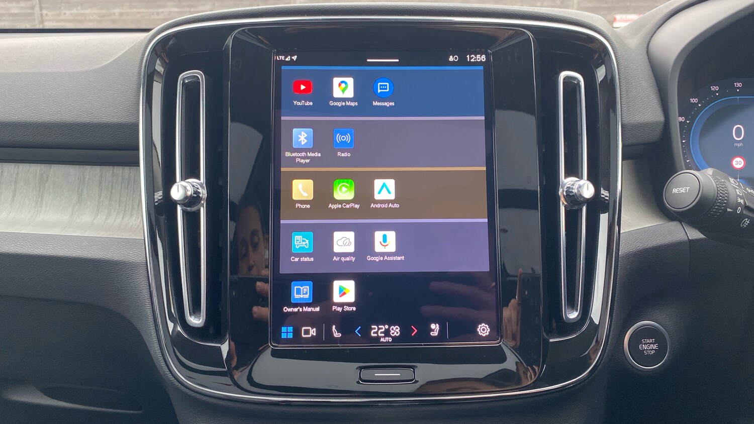 Used Volvo XC40 2024 for sale - 77417339: Photo 30