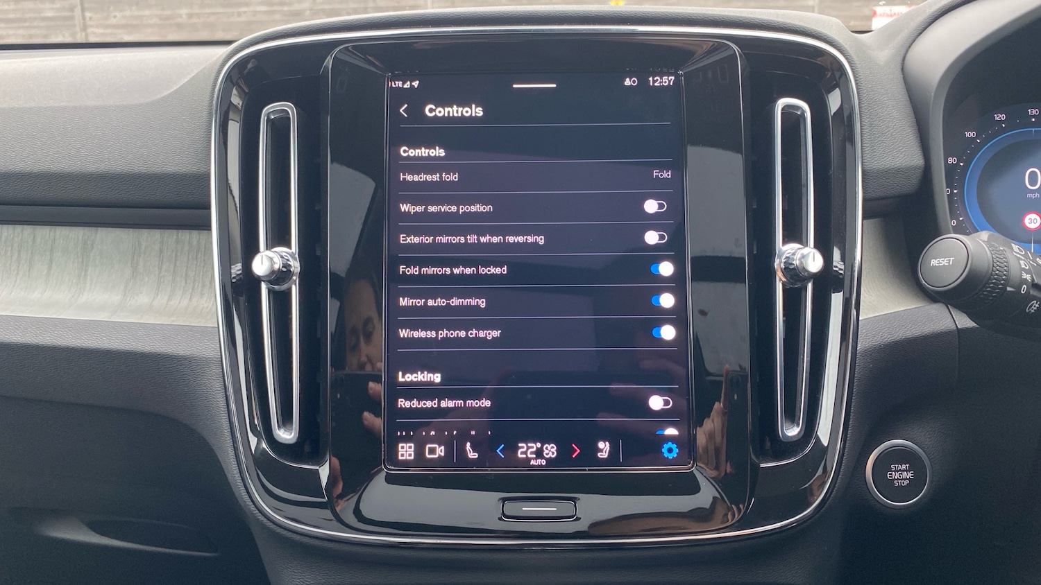 Used Volvo XC40 2024 for sale - 77417339: Photo 39