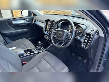 Used Volvo XC40 2021 for sale - 76974144: Photo