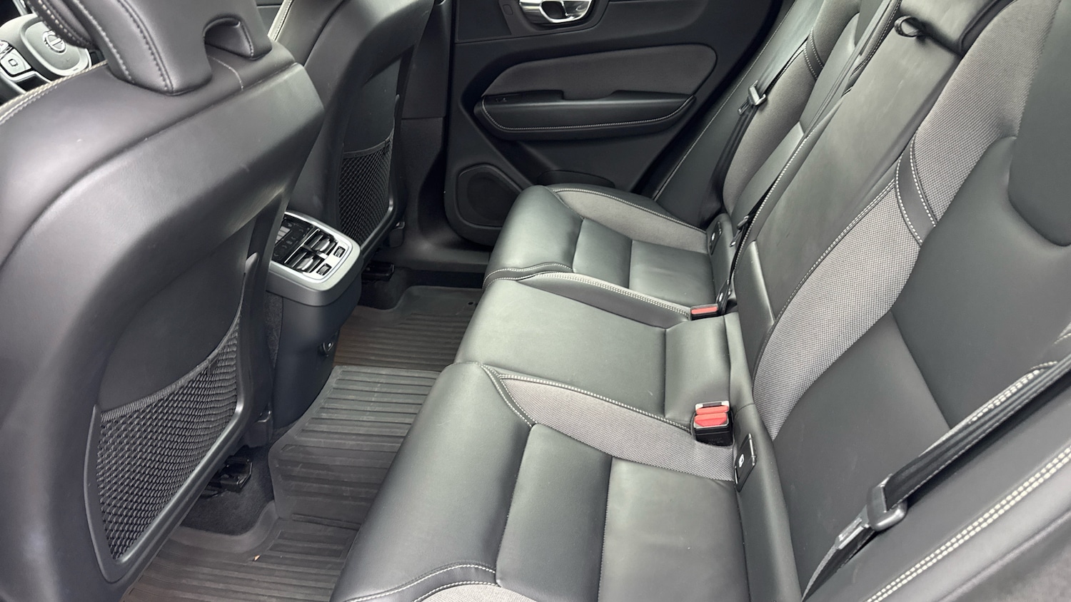 Used Volvo XC60 2022 for sale - 76493736: Photo 10