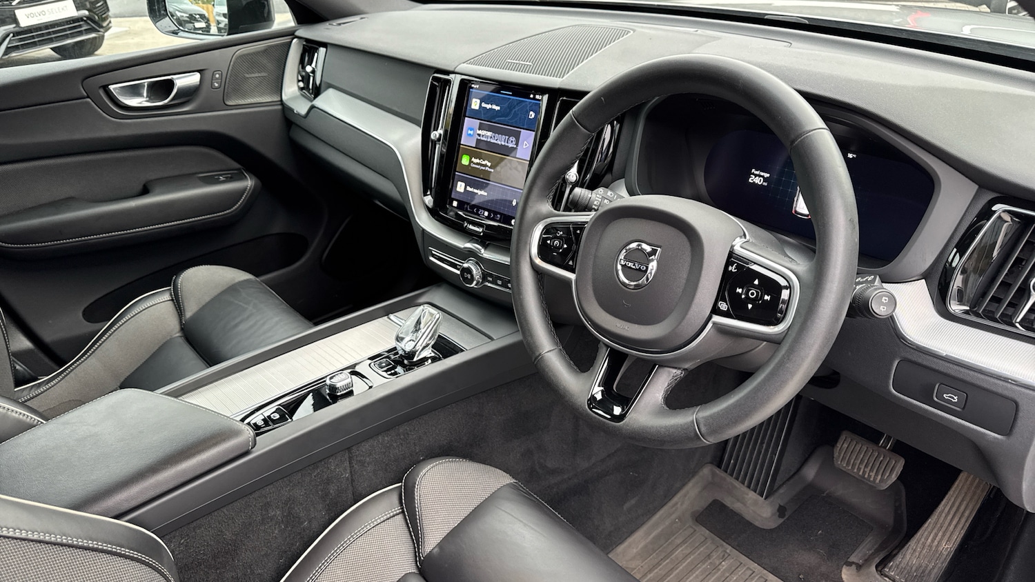 Used Volvo XC60 2022 for sale - 76493736: Photo 5