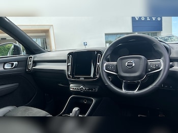 Used Volvo XC40 2021 for sale - 79239723: Photo
