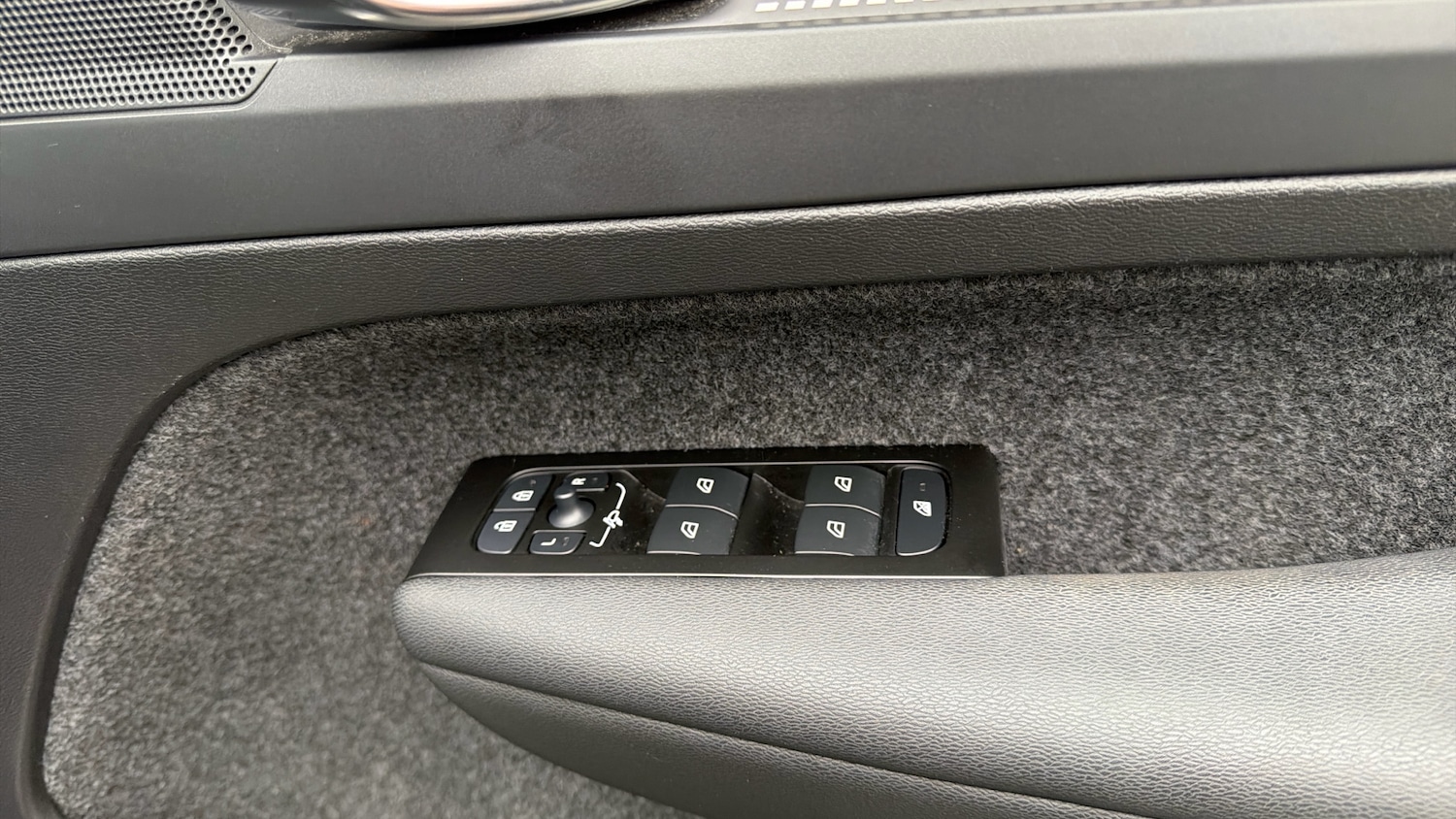 Used Volvo XC40 2021 for sale - 77732282: Photo 24