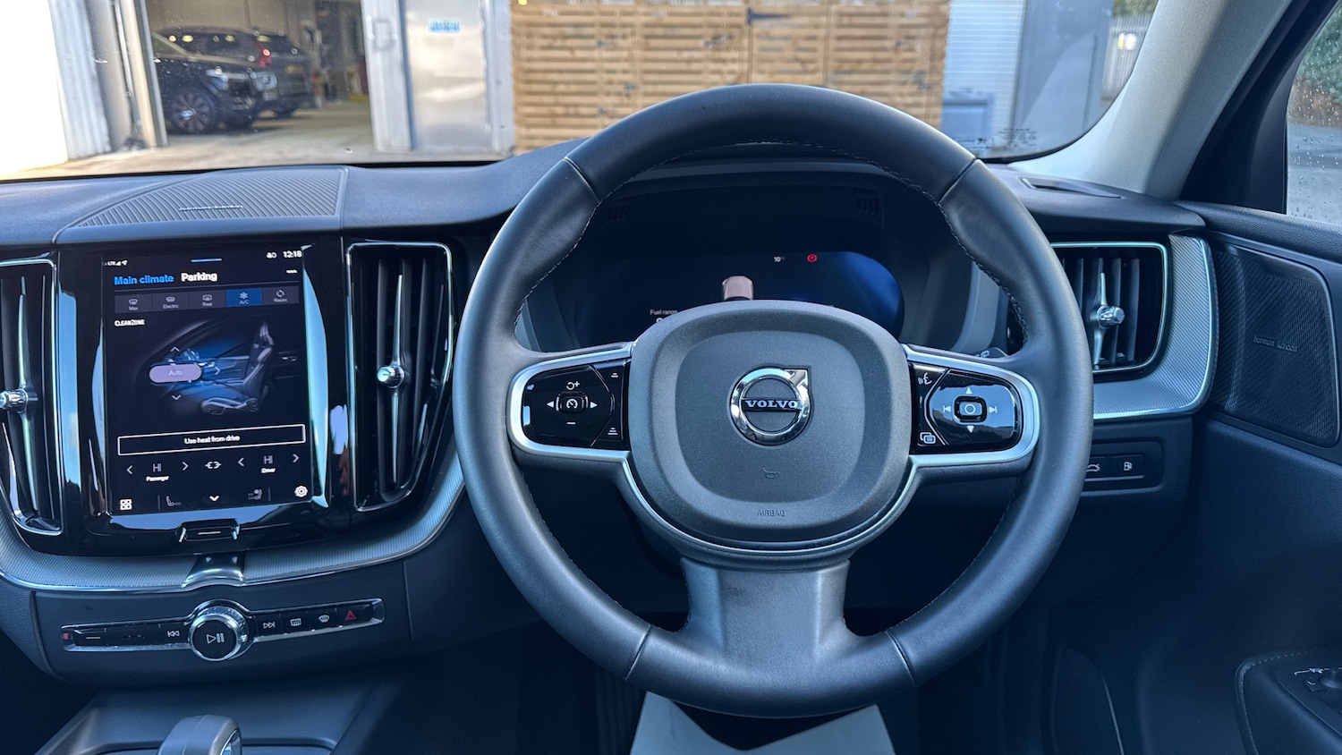 Used Volvo XC60 2025 for sale - 76734926: Photo 10