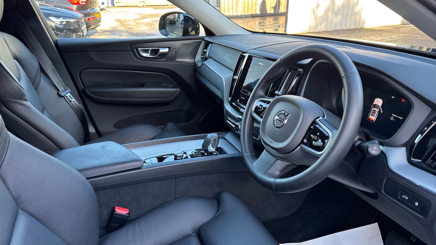 Used Volvo XC60 2025 for sale - 76734926: Photo 4