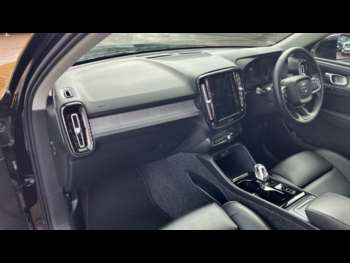 Used Volvo XC40 2024 for sale - 75330365: Photo