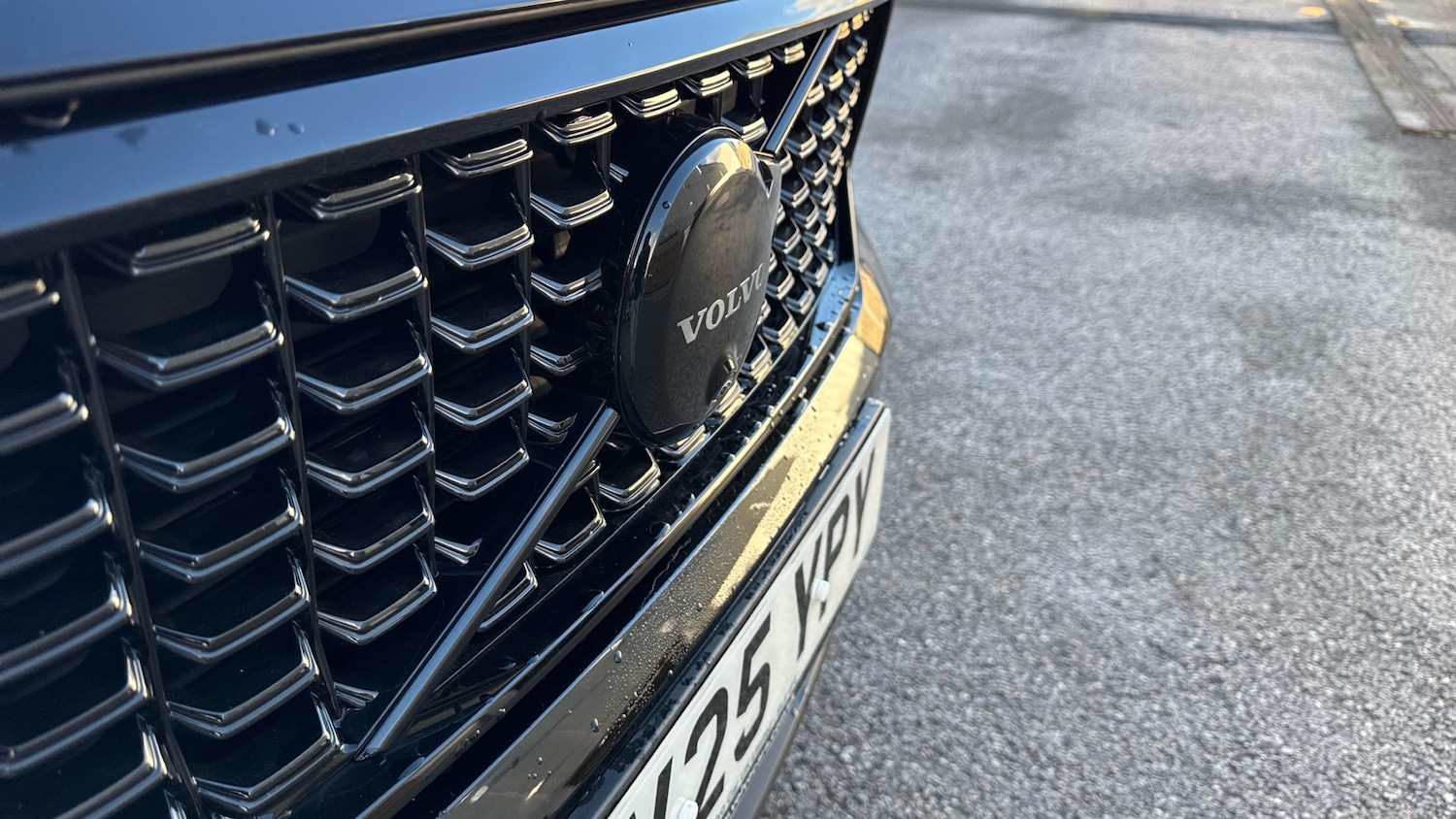 Used Volvo XC40 2025 for sale - 76741040: Photo 29