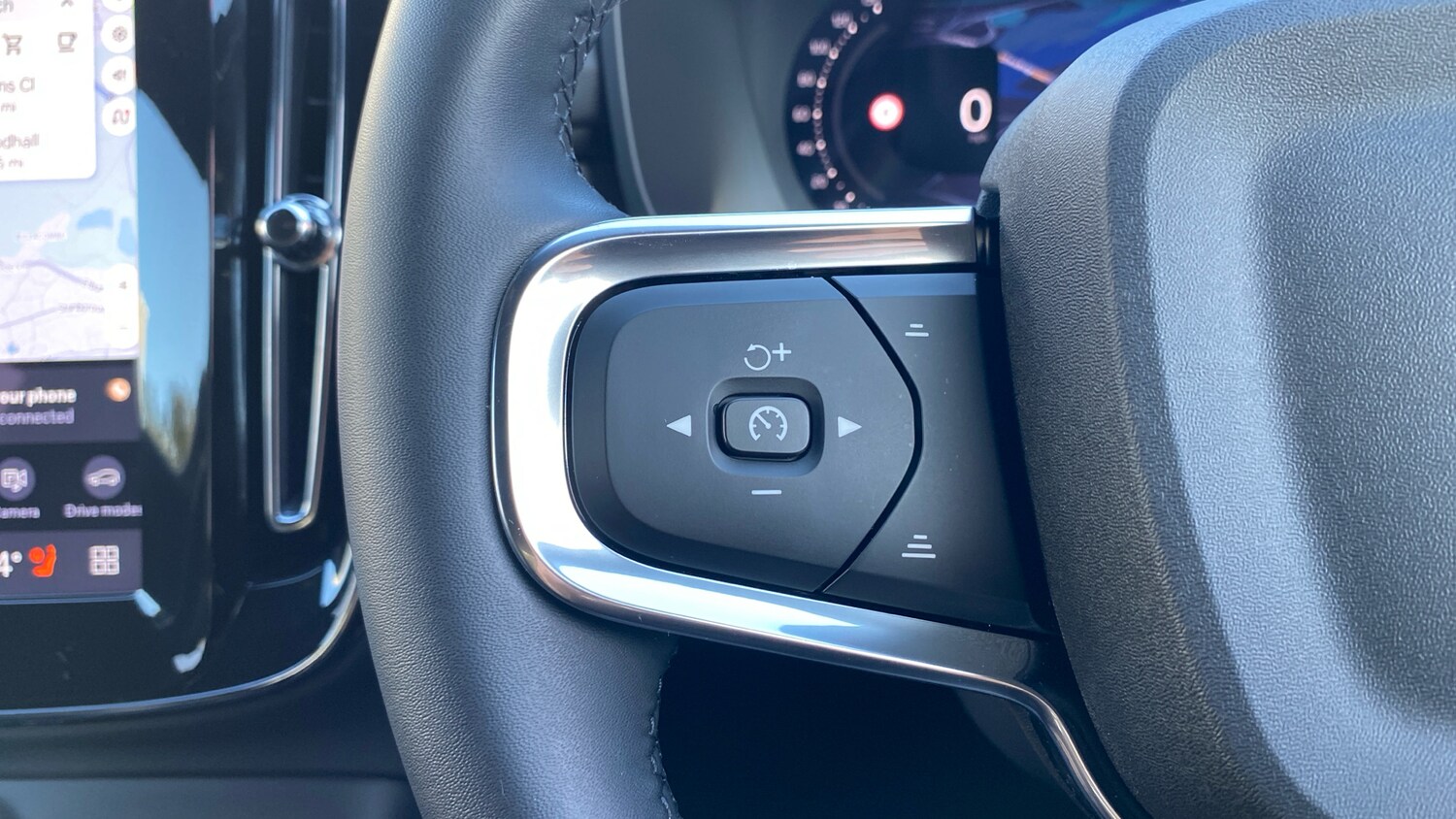 Used Volvo XC40 2025 for sale - 76542750: Photo 18