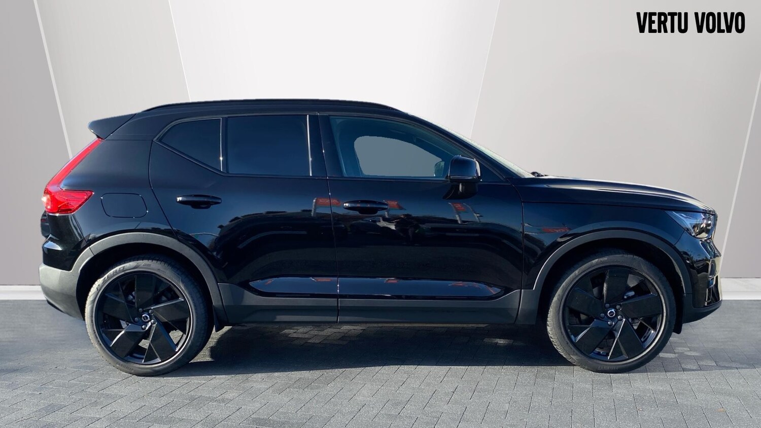 Used Volvo XC40 2025 for sale - 76542750: Photo 3