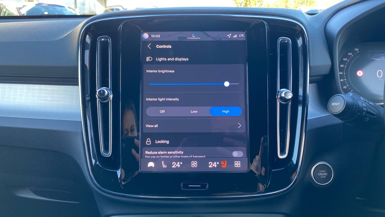 Used Volvo XC40 2025 for sale - 76542750: Photo 30