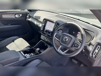 Used Volvo XC40 2025 for sale - 78953213: Photo