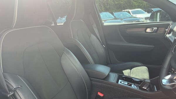 Used Volvo XC40 2022 for sale - 75399205: Photo 9