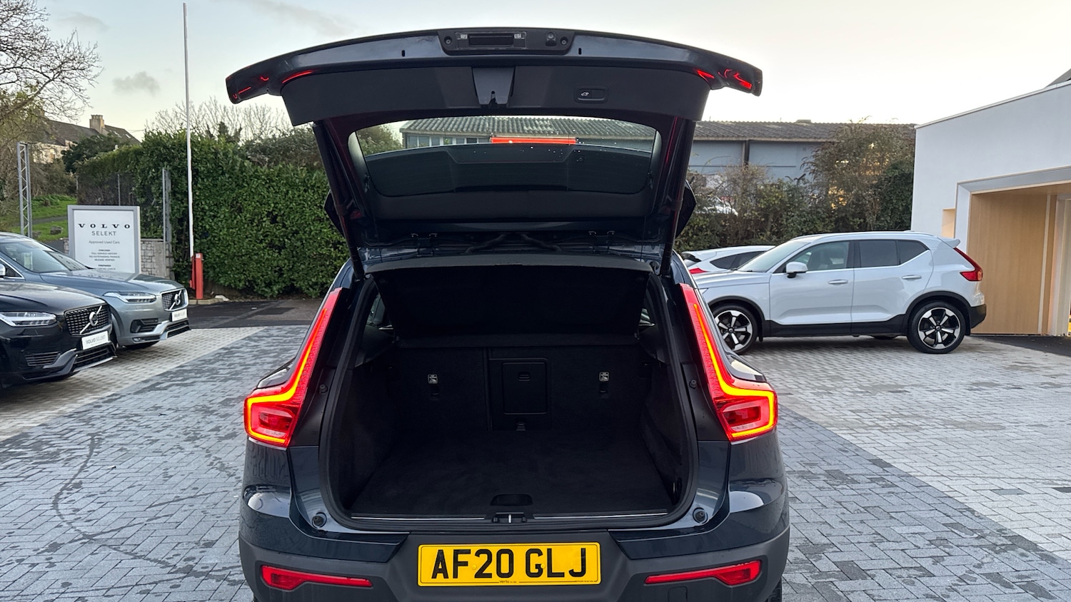 Used Volvo XC40 2020 for sale - 76625602: Photo 13