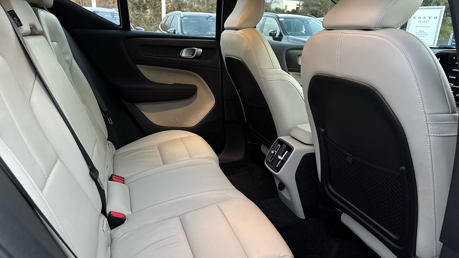 Used Volvo XC40 2020 for sale - 76625602: Photo 6