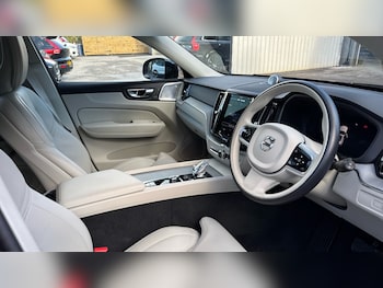 Used Volvo XC60 2024 for sale - 76719216: Photo