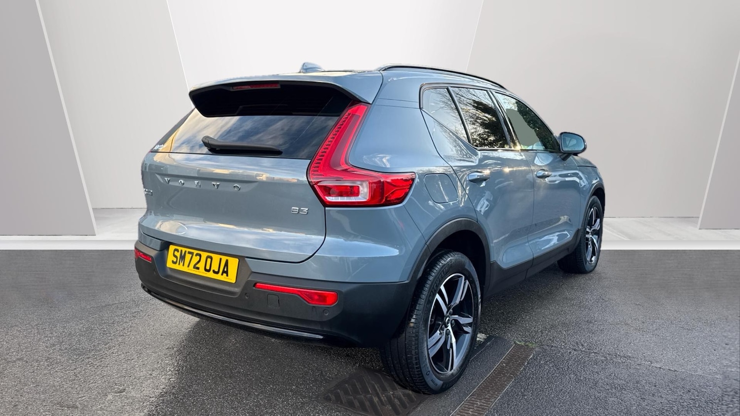 Used Volvo XC40 2022 for sale - 76833967: Photo 2