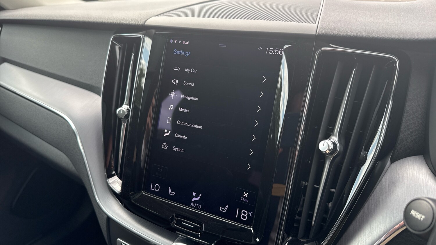 Used Volvo XC60 2021 for sale - 76833969: Photo 34