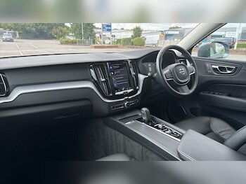 Used Volvo XC60 2021 for sale - 76833969: Photo