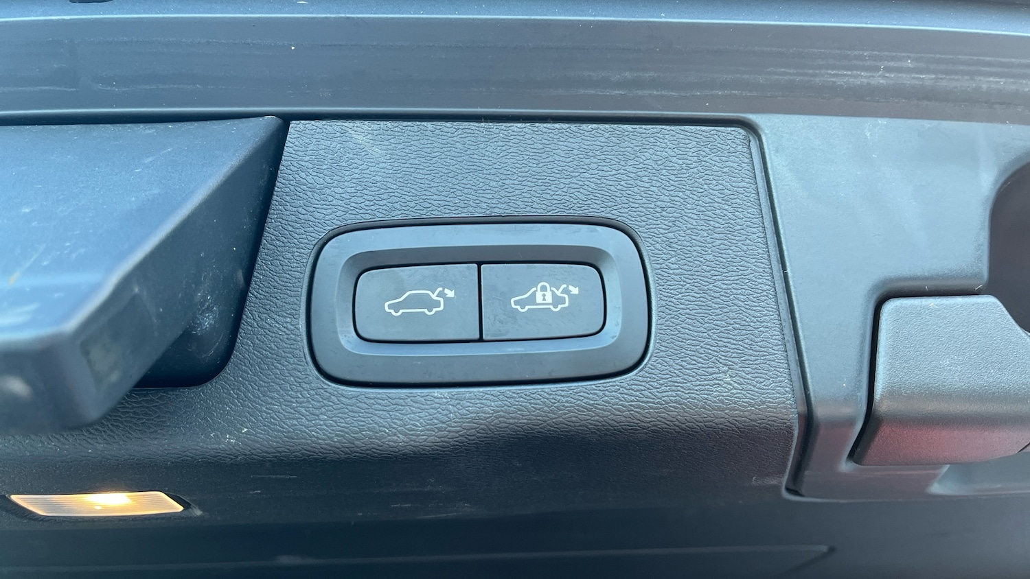 Used Volvo XC60 2020 for sale - 75995705: Photo 40