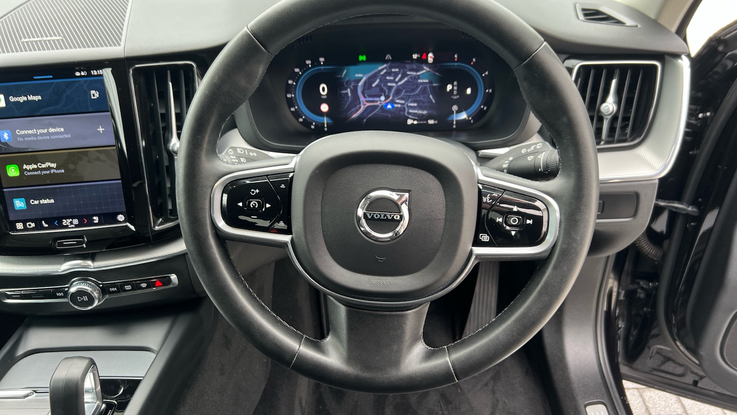 Used Volvo XC60 2023 for sale - 78164698: Photo 10