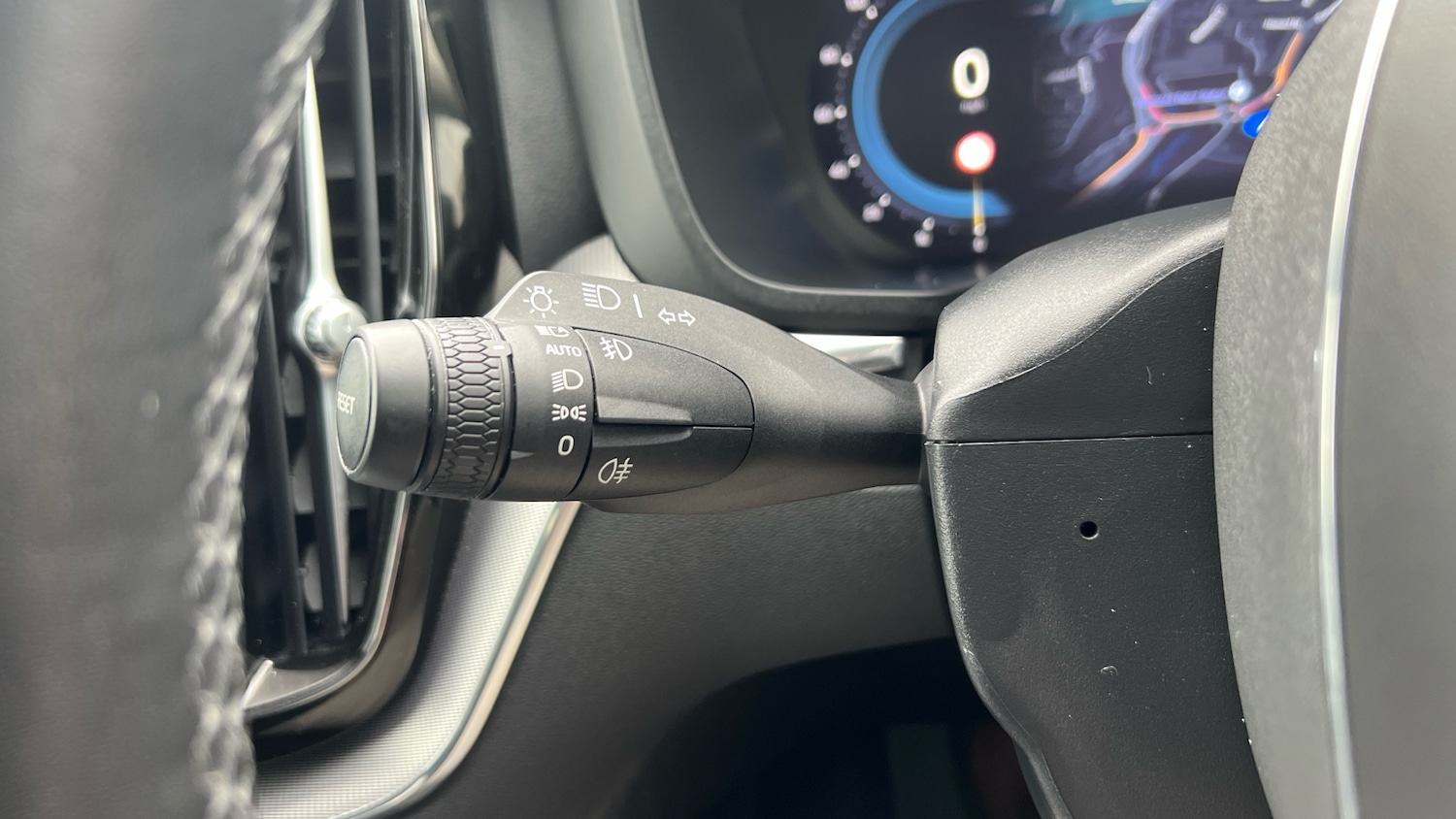 Used Volvo XC60 2023 for sale - 78164698: Photo 18