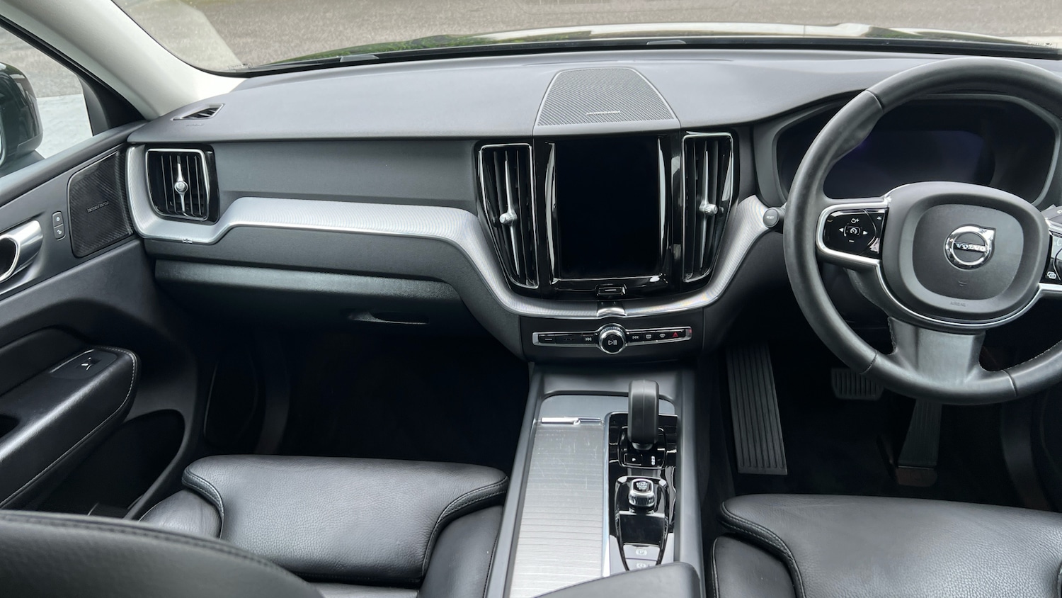 Used Volvo XC60 2023 for sale - 78164698: Photo 5