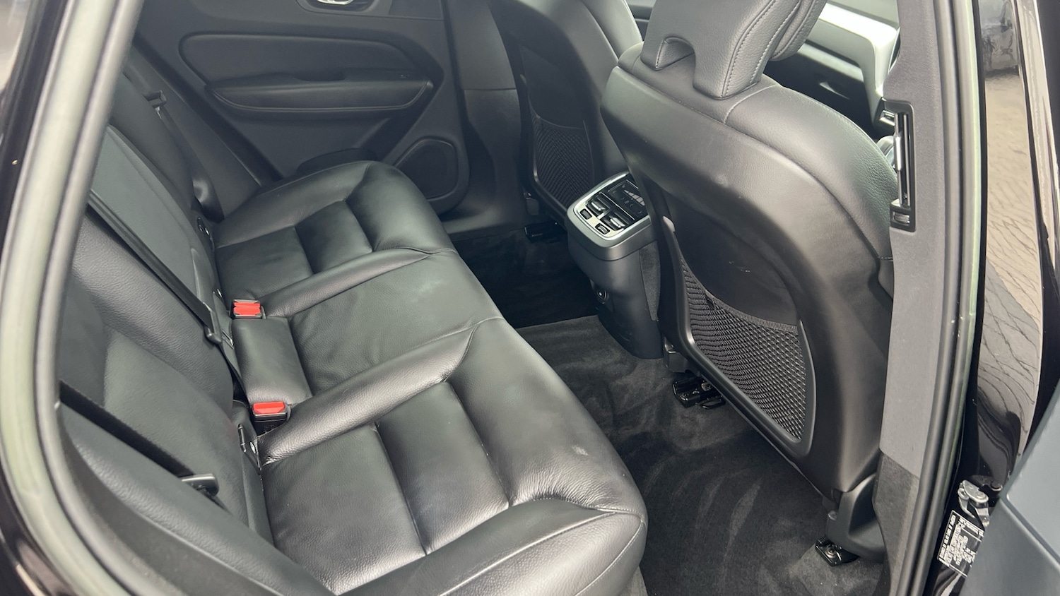 Used Volvo XC60 2023 for sale - 78164698: Photo 6