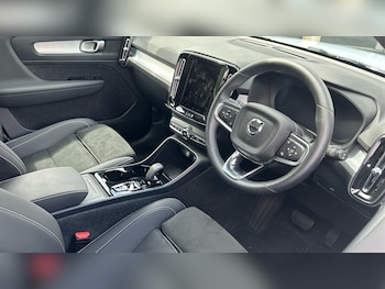 Used Volvo XC40 2025 for sale - 79385810: Photo