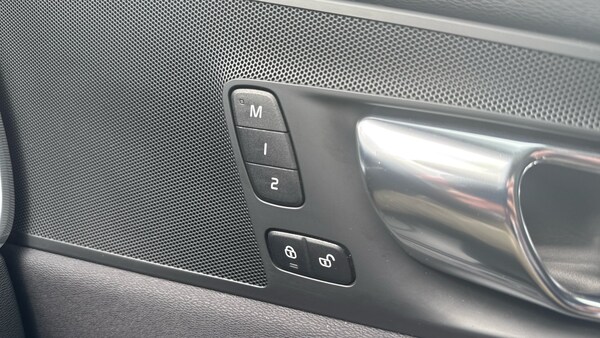 Used Volvo XC60 2021 for sale - 75502170: Photo 44