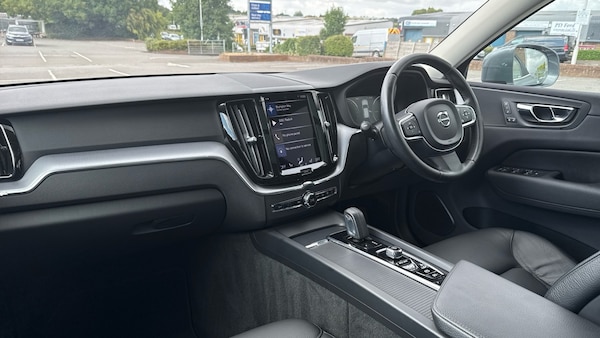 Used Volvo XC60 2021 for sale - 75502170: Photo 4