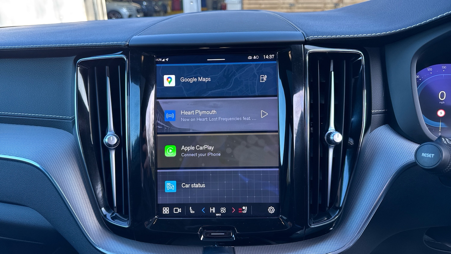 Used Volvo XC60 2022 for sale - 77406848: Photo 12