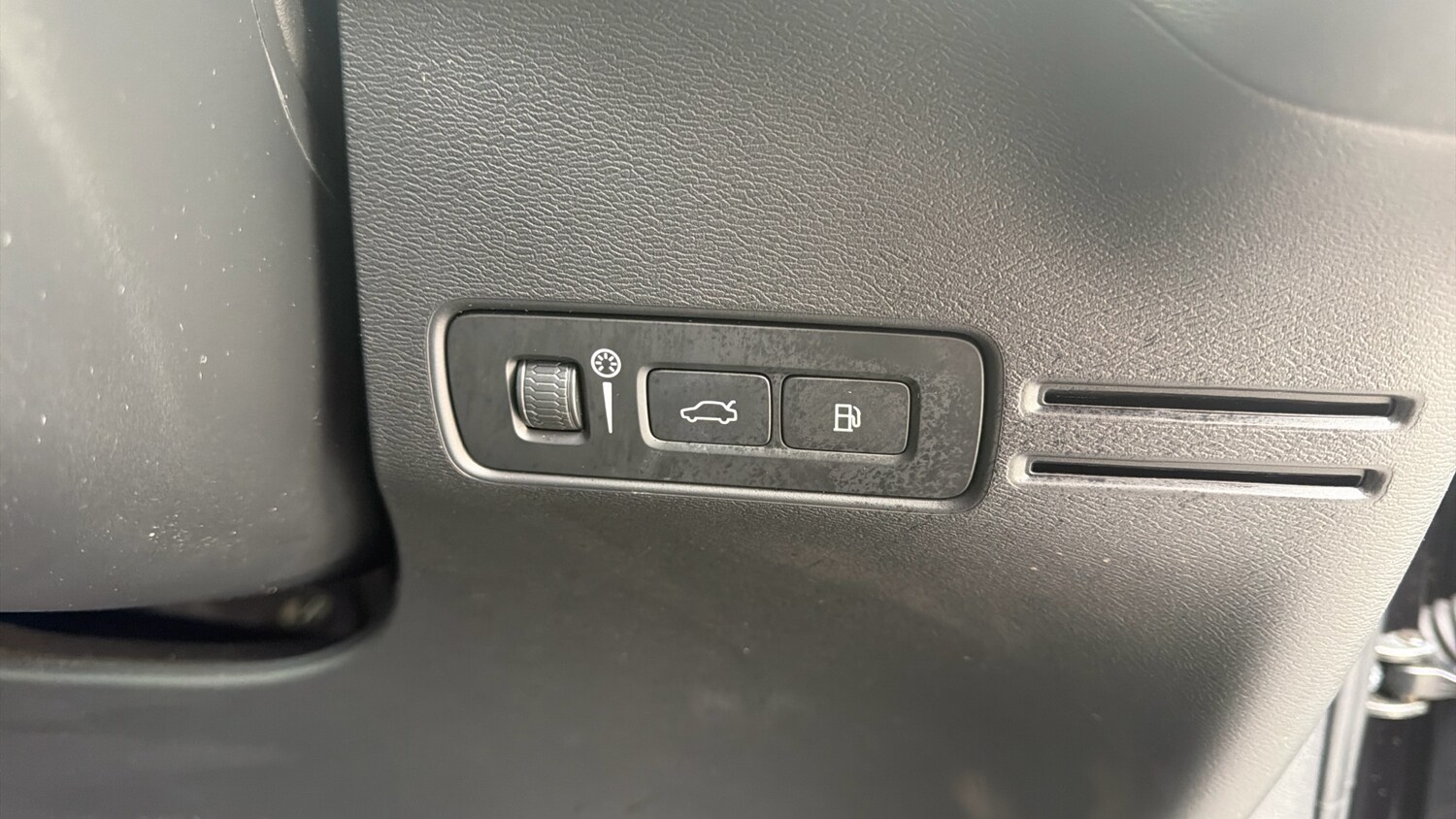 Used Volvo XC40 2022 for sale - 78197266: Photo 34