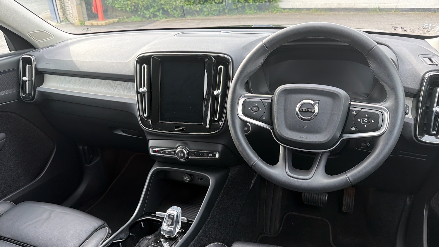 Used Volvo XC40 2022 for sale - 78197266: Photo 4