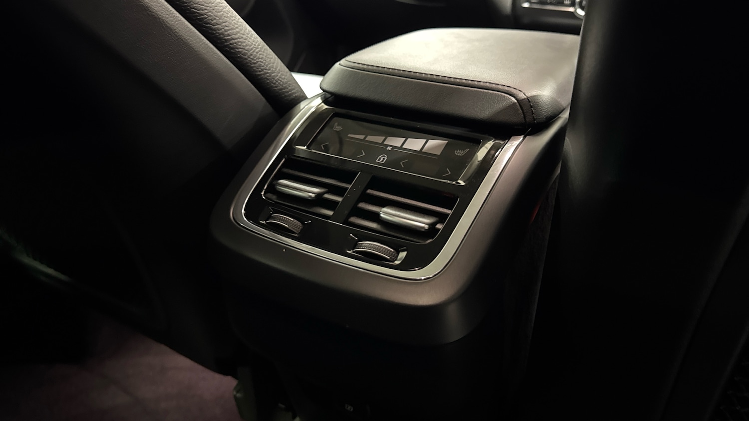 Used Volvo XC60 2022 for sale - 76891957: Photo 23